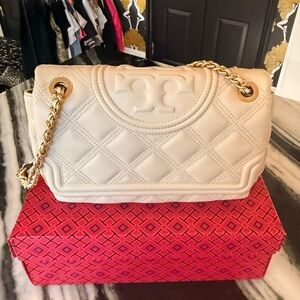 Tory Burch Ivory Quilted Shoulder Bag with Gold Chain